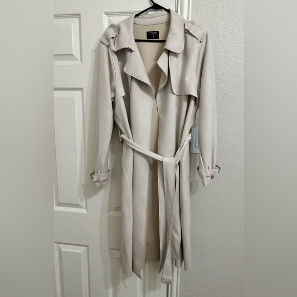 T Tahari ivory suede coat Size 1X/one size - Picture 1 of 4